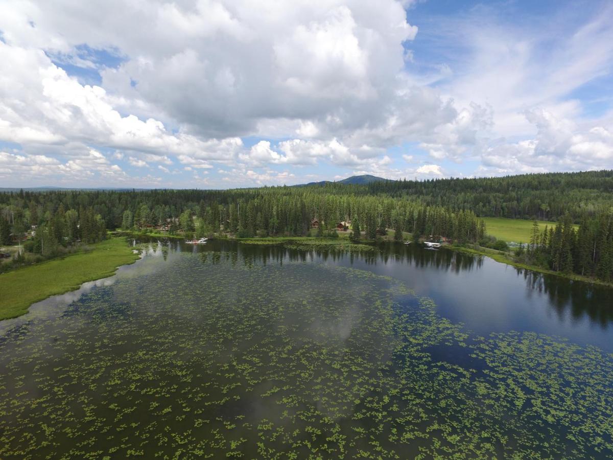 Ten-Ee-Ah Lodge & Campground Lac La Hache Exterior photo